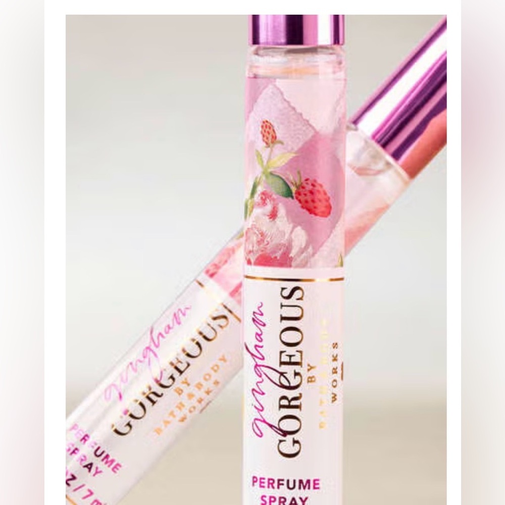 Price FIRM New Bath & Body Works Gingham Gorgeous Mini Travel Spray - Picture 2 of 3